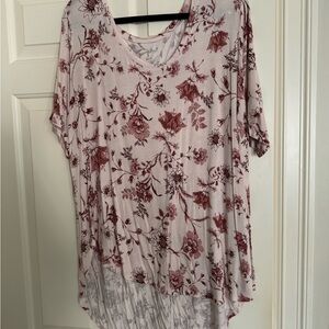 Maurices Dusty Rose Floral Scoop Neck Short Sleeve Tee